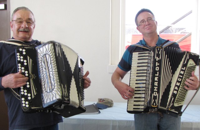 Dick Sadar and Chris Rouse entertain us